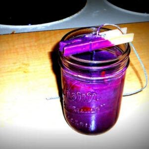 How to Make a Recycled Crayon Candle