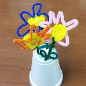 Pipe Cleaner Flowers Craft for Kids